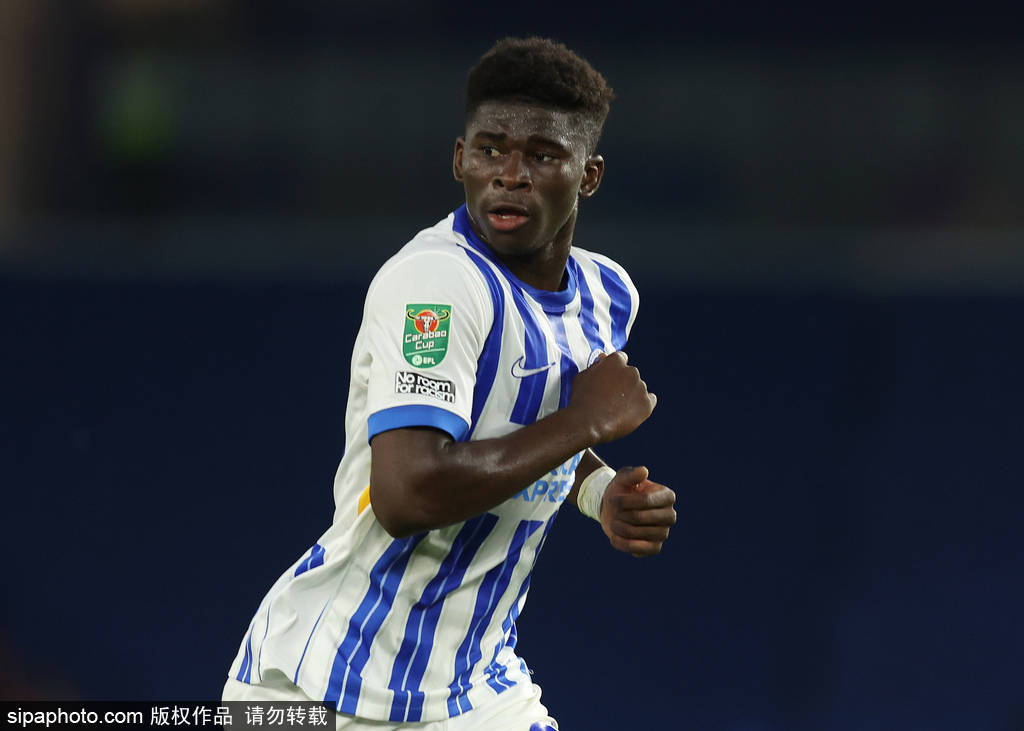 桑乔的迷失与重生：卡拉格对曼联新星的深度剖析