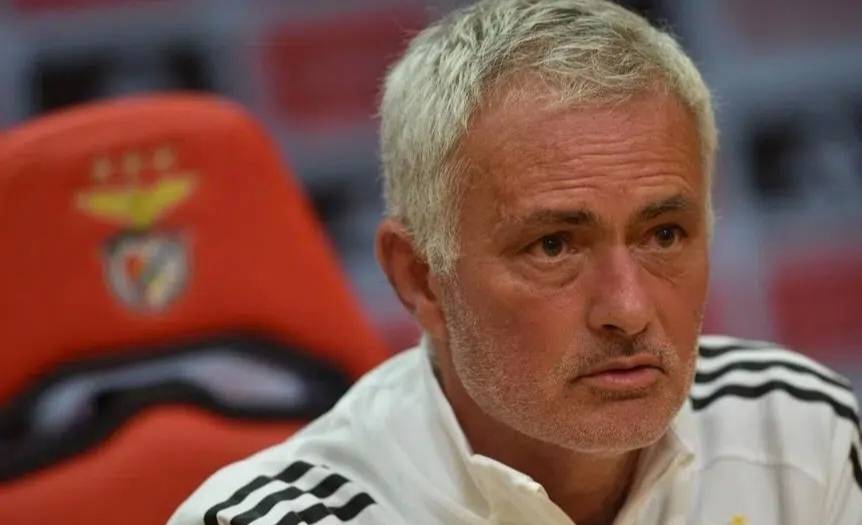 炸锅！穆帅拿10亿切尔西“刺激”全队？这话术太……